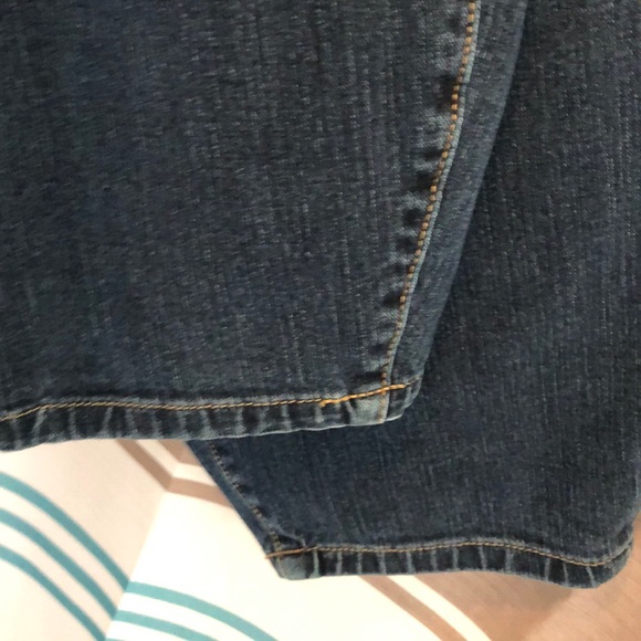 High rise curvy 26R torrid jeans almost brand new - Picture 6 of 8